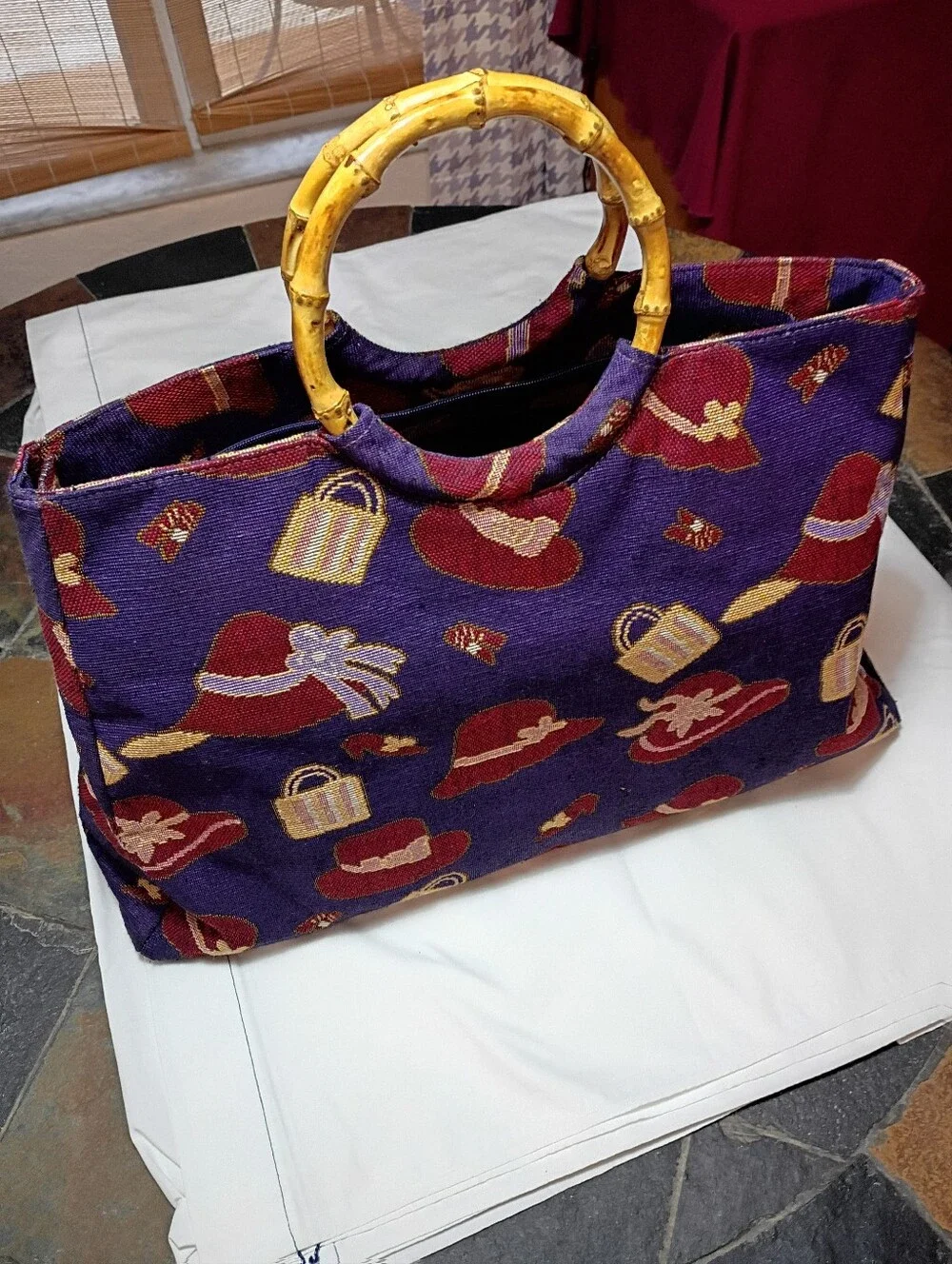 RED HAT TOTE BAG